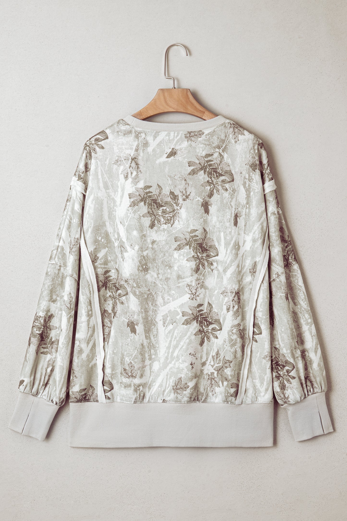 Gray KENTUCKY Raw Seam Detail Leafy Camouflage Baggy Sweatshirt