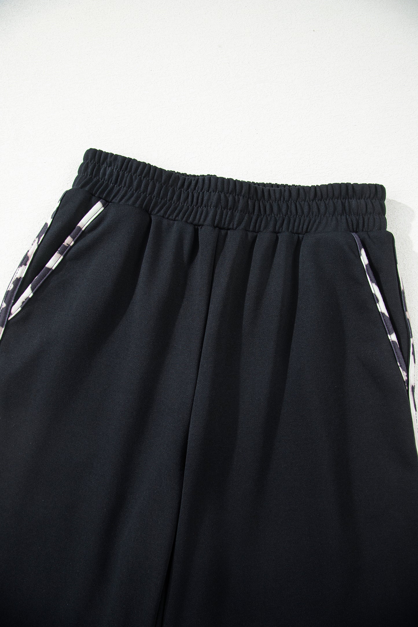 Black Contrast Leopard Trim Casual Sweatshirt Pant Set
