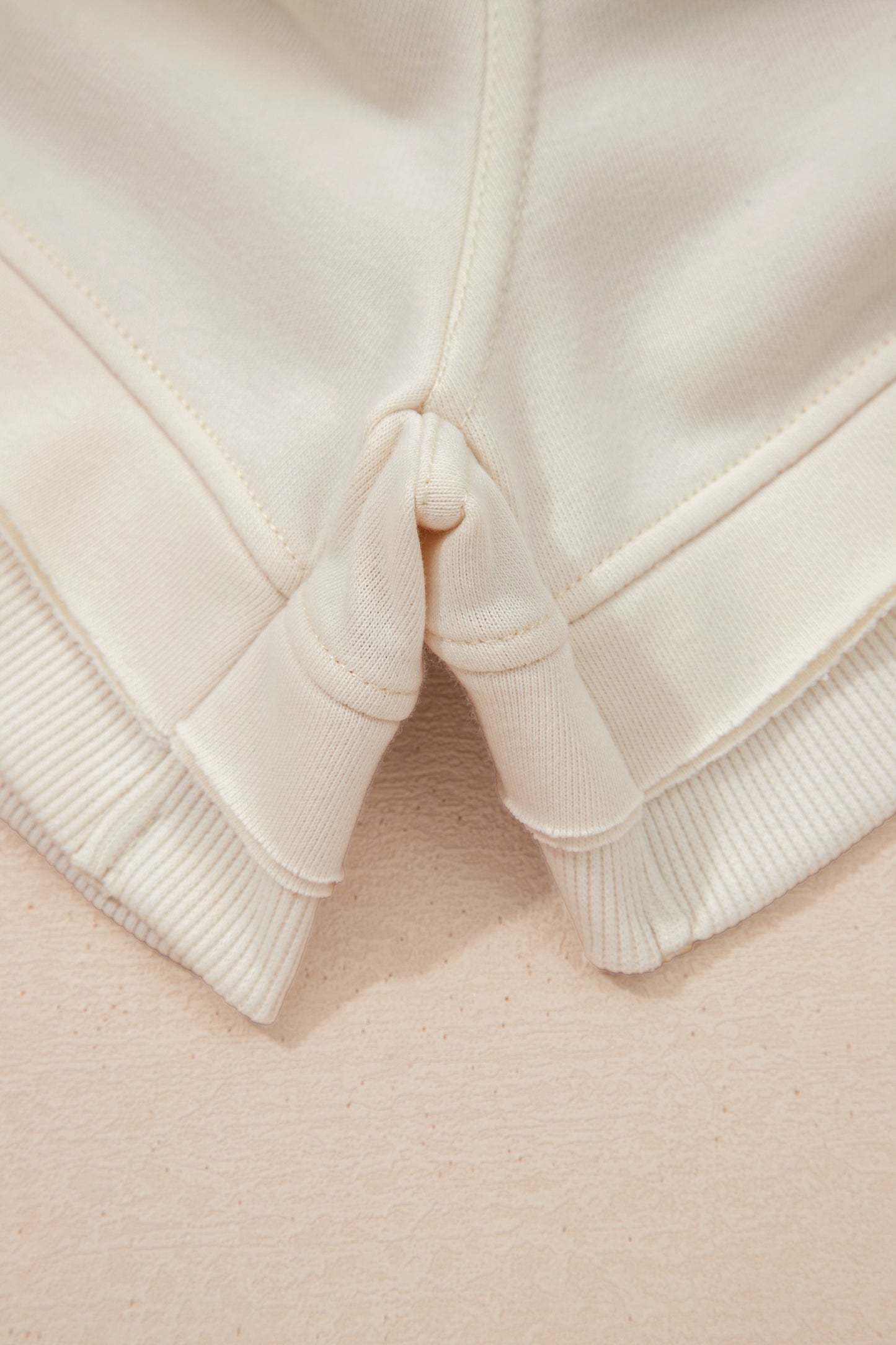 Jet Stream Solid Color Contrast Textured Patchwork Raw Edge 2pcs Short Set