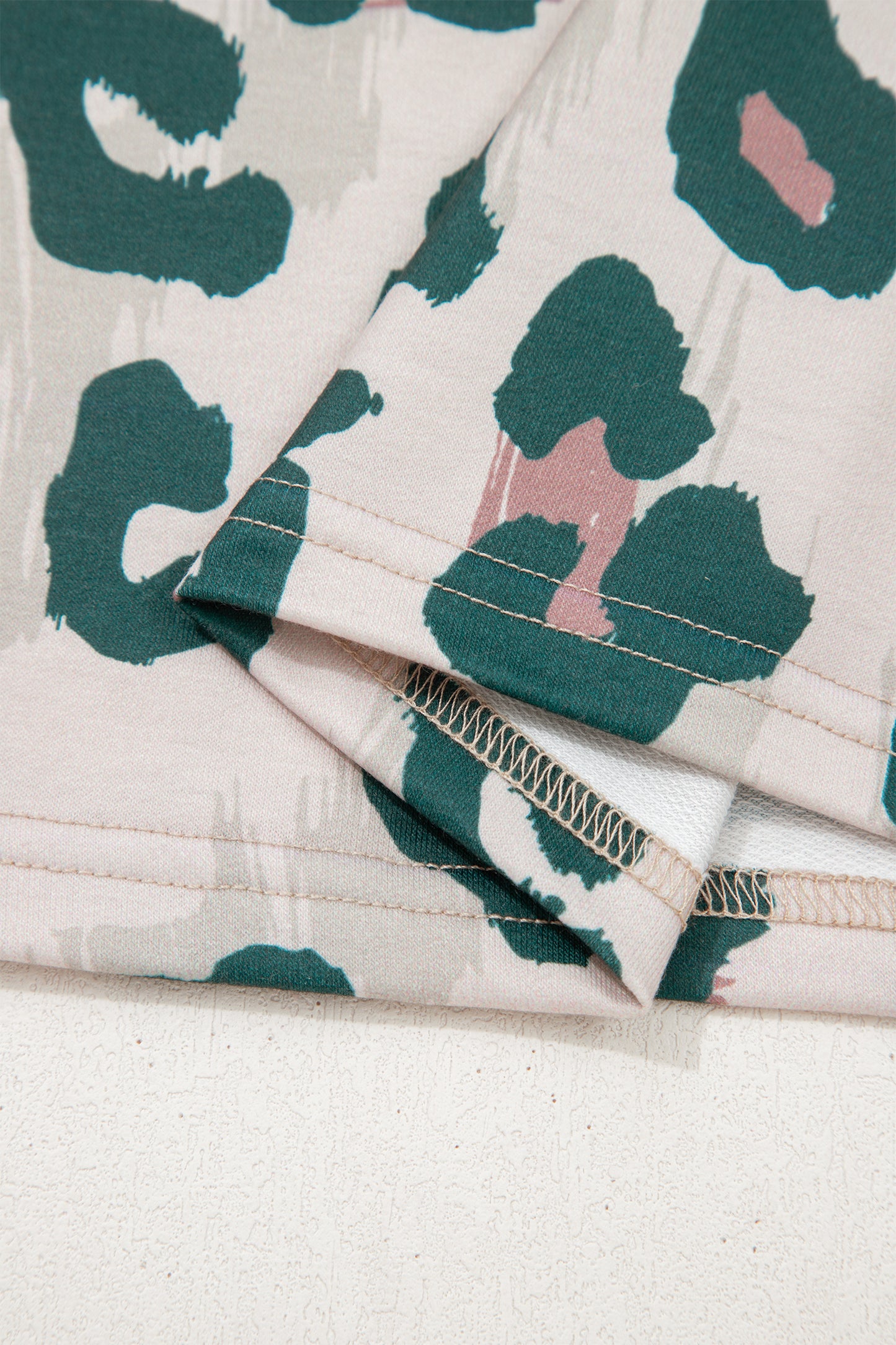 Brown Unique Leopard Print Contrast Trim Top Loose 2pcs Short Set