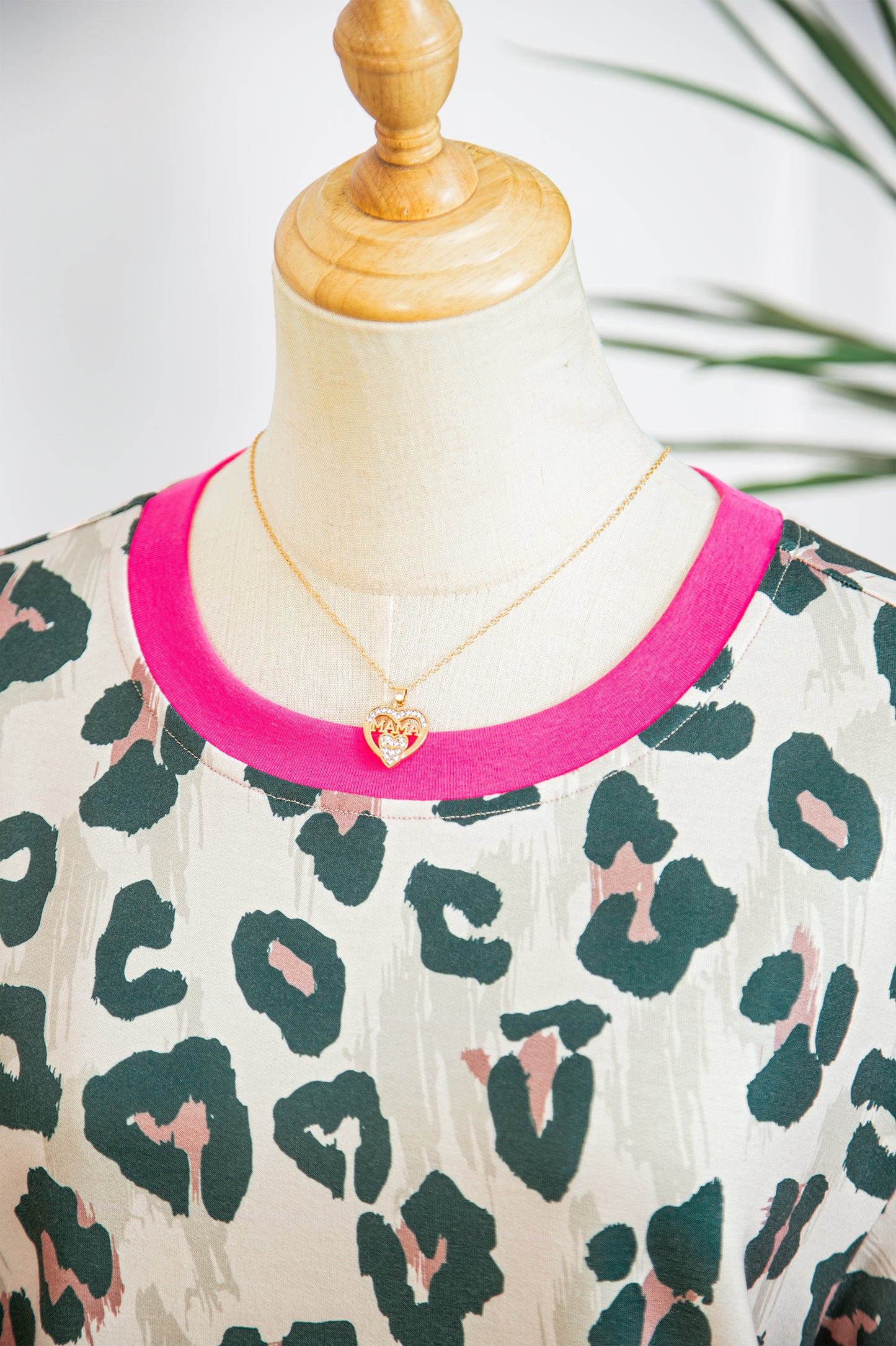 Brown Unique Leopard Print Contrast Trim Top Loose 2pcs Short Set