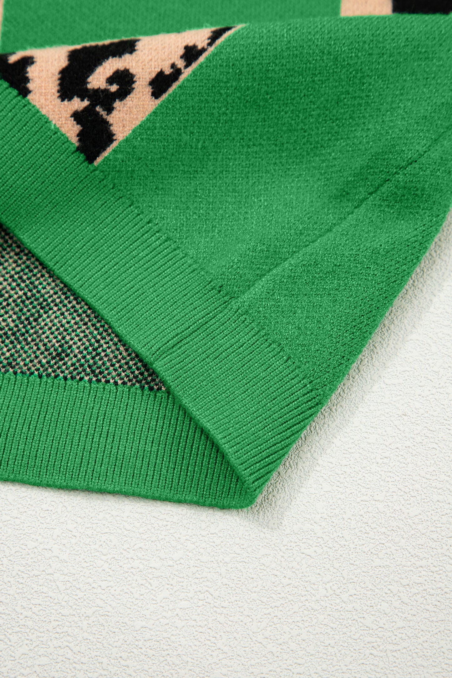 Green Leopard Checkerboard Short Sleeve Knit Sweater