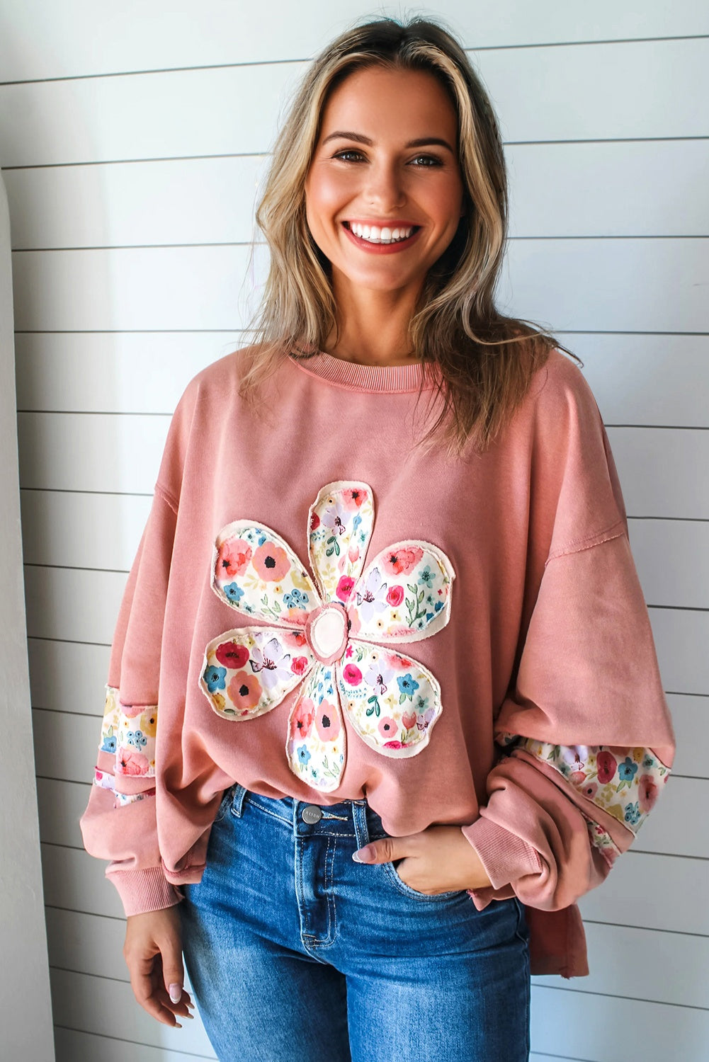 Wisteria Floral Applique Baggy Pullover Sweatshirt
