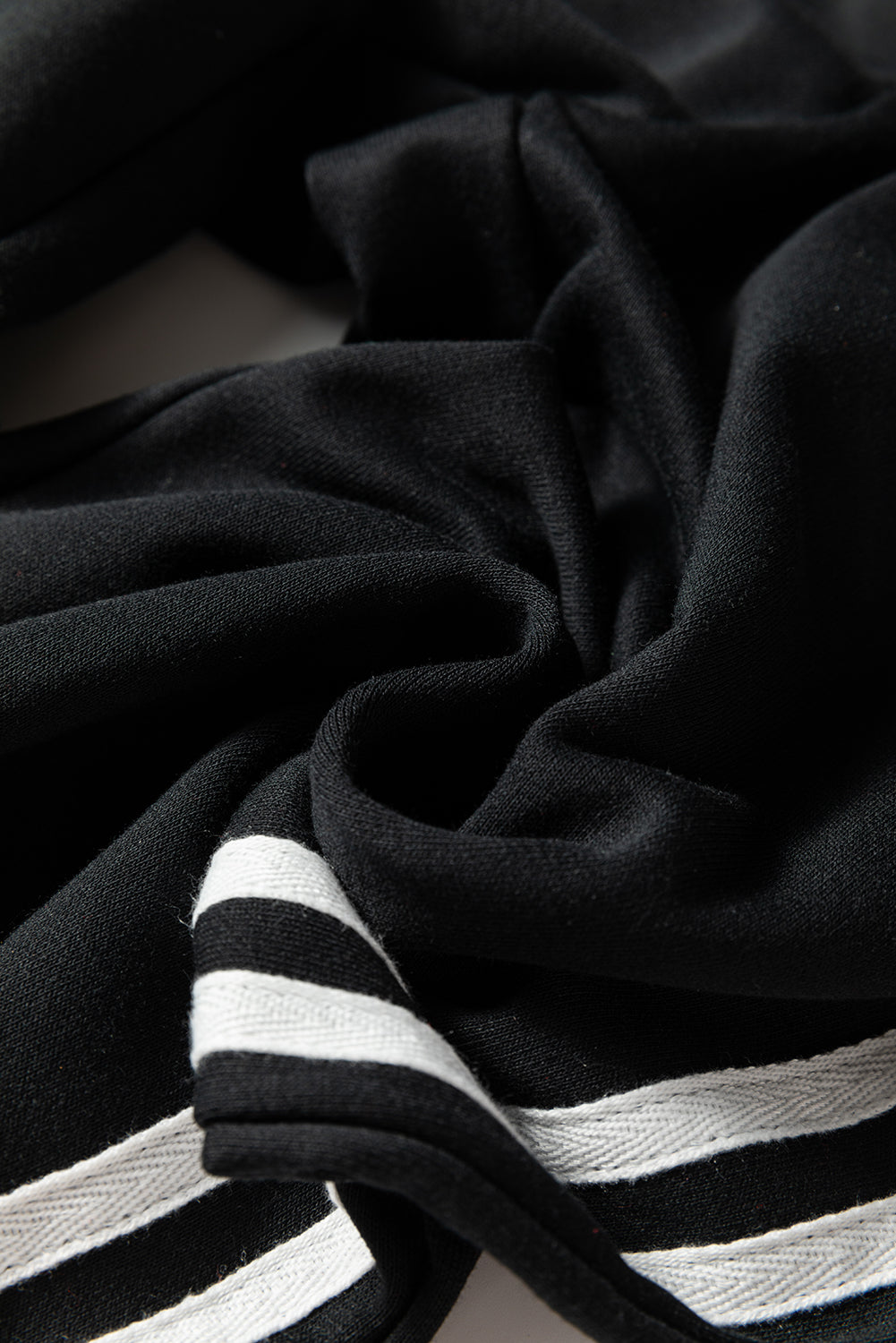 Black Varsity Striped Detail Crewneck Pullover Elastic Sweatpants 2pcs Outfit