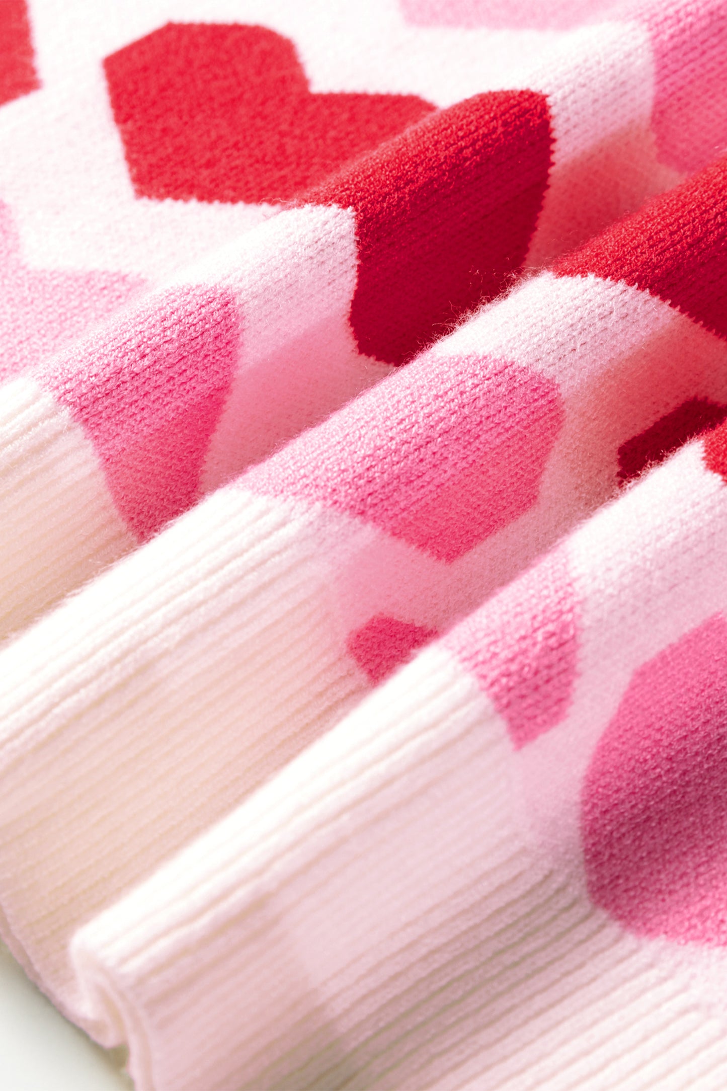 Sachet Pink 2-tone Heart Print Valentine Crew Neck Short Sleeve Sweater