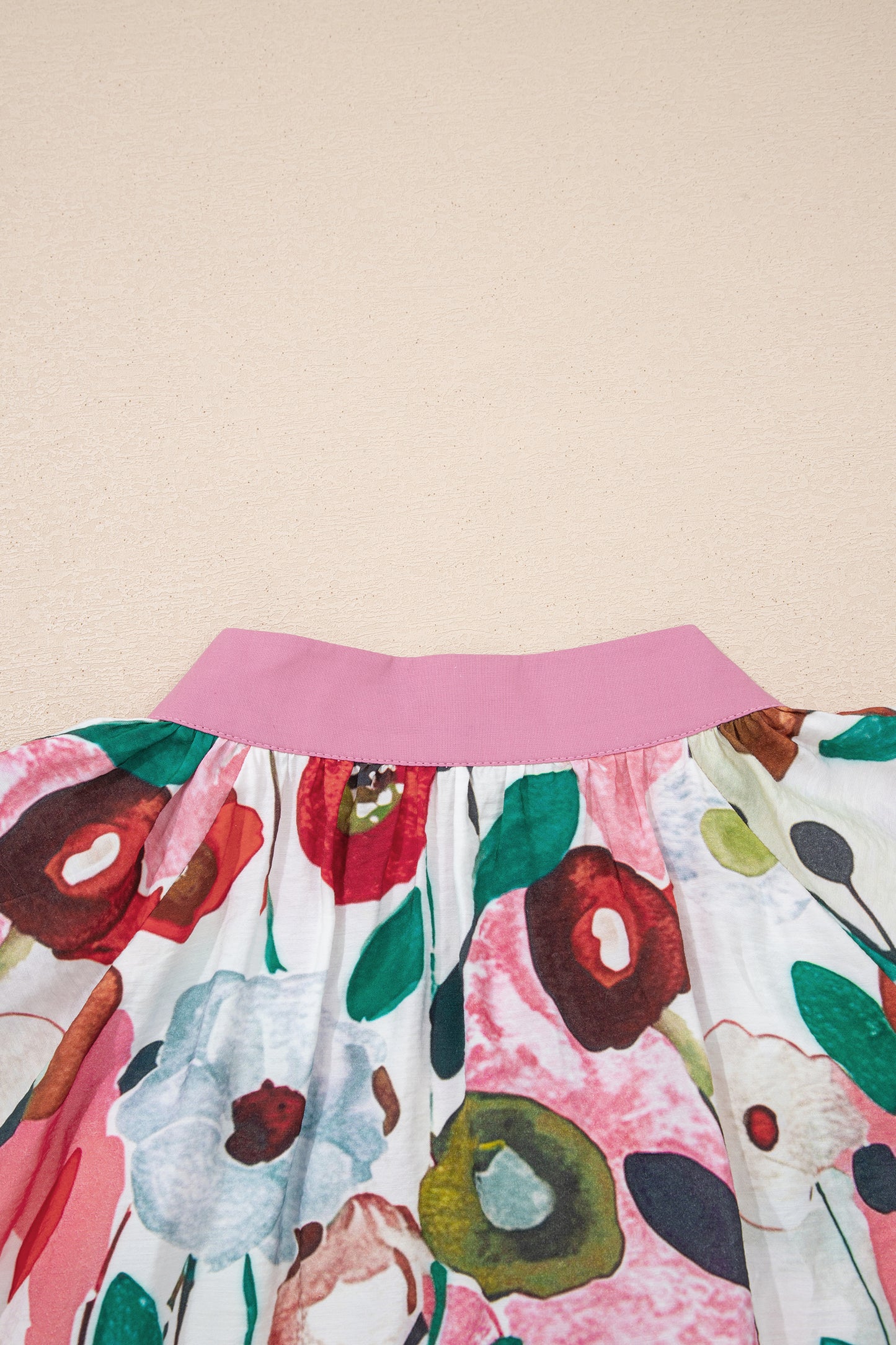 Pink V Neck Short Puff Sleeve Plus Size Floral Blouse