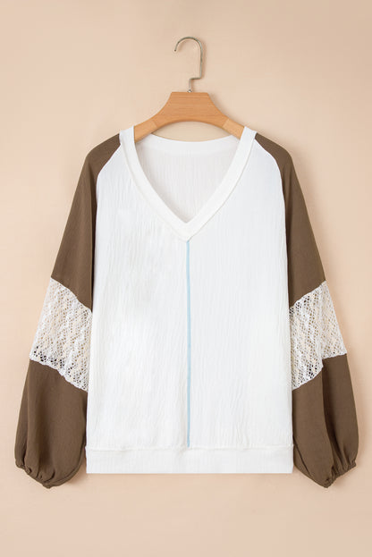 Green Colorblock Lace Patchwork Balloon Sleeve V Neck Plus Size Blouse